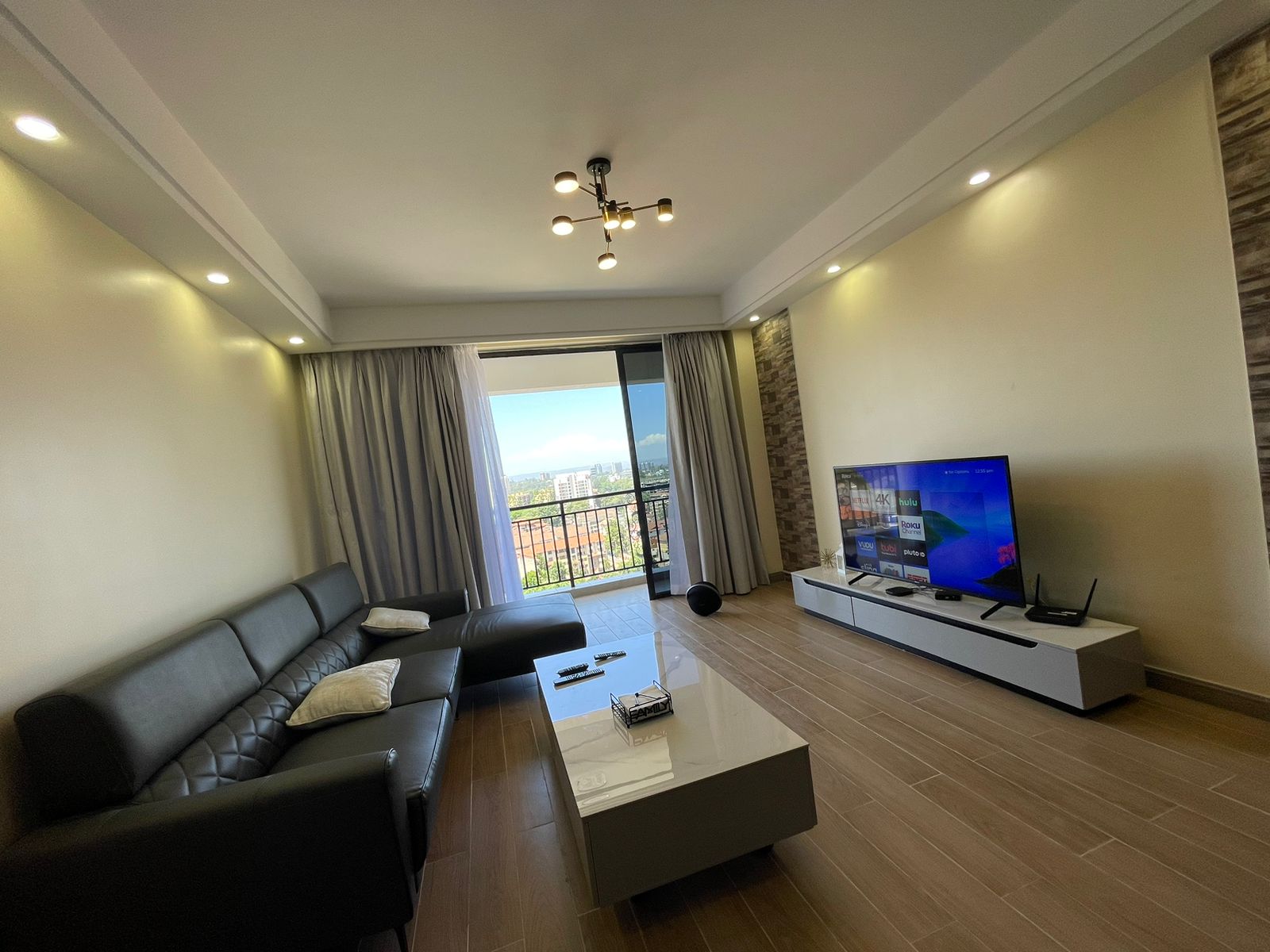 SPACIOUS 2 BEDROOM FURNISHED AND SERVICED