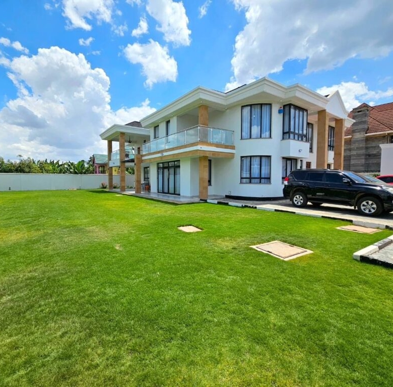 6-Bedroom Villa For Sale on Kiambu Road