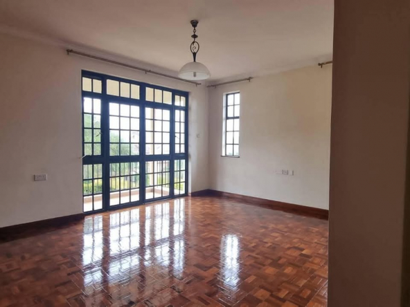 4 BEDROOM in LORESHO
