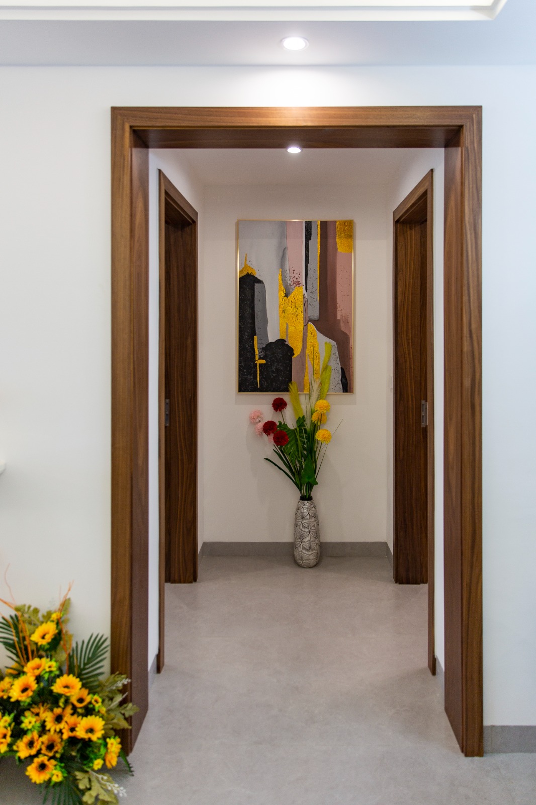 Decorative interior hallway at Sunset Park Apartments