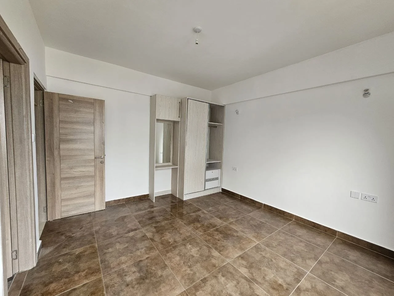 2 bedroom Lantana Road apartment