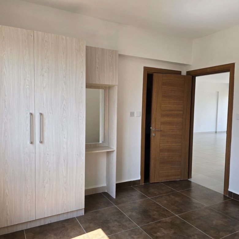 2 bedroom Lantana Road apartment