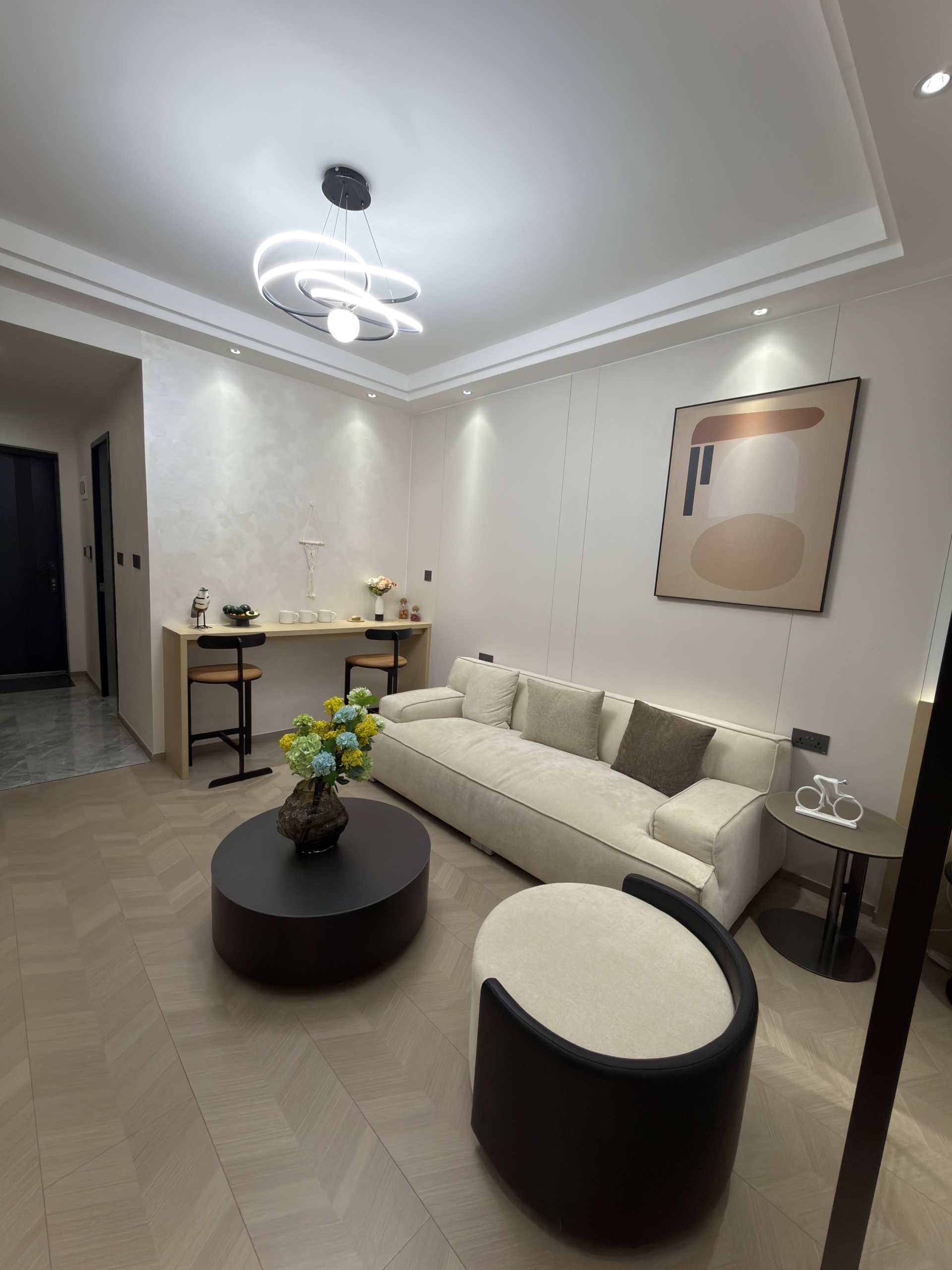Modern lounge with breakfast counter in a Westlands apartment