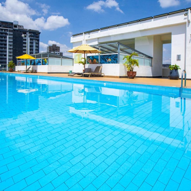 Rooftop swimming pool with city views at serviced apartments in Parklands Nairobi