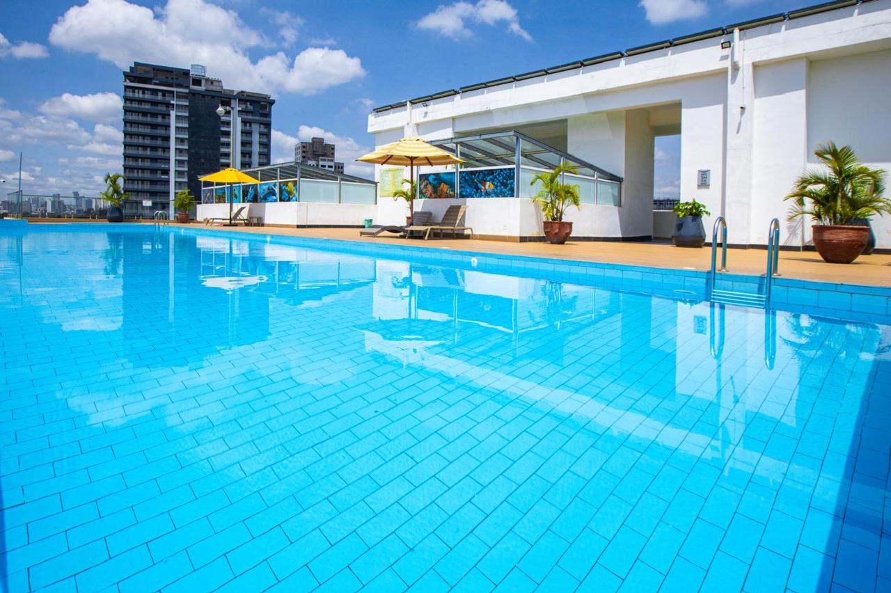 Rooftop swimming pool with city views at serviced apartments in Parklands Nairobi