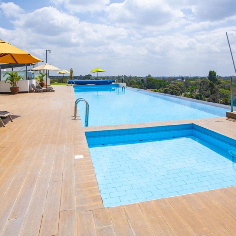 Rooftop swimming pool and sun deck at serviced apartments in Parklands Nairobi
