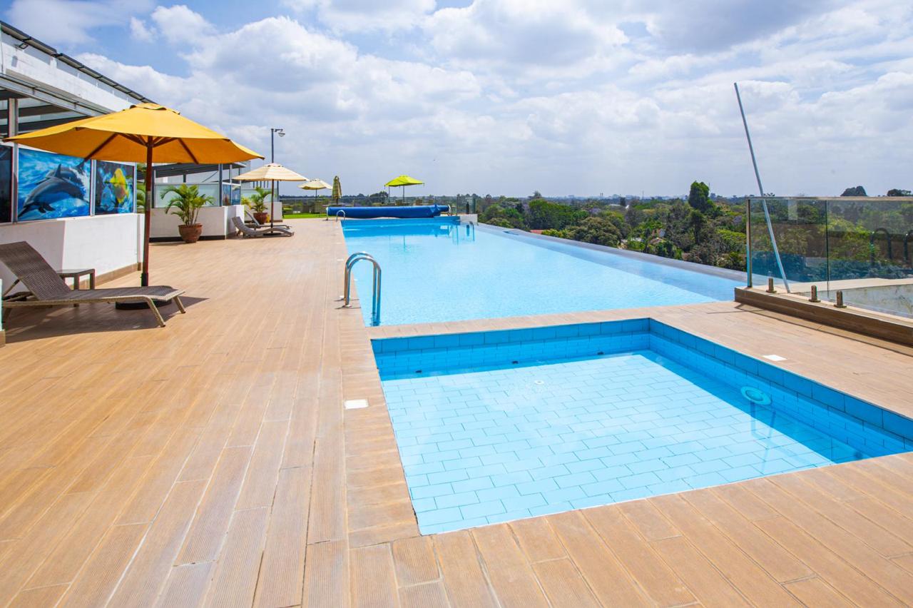 Rooftop swimming pool and sun deck at serviced apartments in Parklands Nairobi